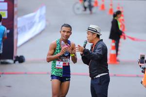 BIB: 201
                            <button type="button" onclick="openModal(5716805)" class="btn btn-primary btn-sm float-right btn-popup" data-toggle="modal" data-target=".modal-high-quality">
                        <i class="fas fa-shopping-cart"></i> Add to Cart
                    </button>
                                            <button type="button" onclick="isThisMe(5716805, true)" class="btn btn-success btn-sm float-right btn-popup btn-isme hidden" data-toggle="tooltip" data-placement="bottom" title="นี่คือรูปของคุณใช่ไหม คลิกที่นี่เพื่อเอาเข้าอัลบั้ม">
                        <i class="fas fa-plus"></i> Add to album
                    </button>
                    <button type="button" onclick="isThisMe(5716805, false)" class="btn btn-warning btn-sm float-right btn-popup btn-isnotme hidden">
                        <i class="fas fa-ban"></i> Remove from album
                    </button>